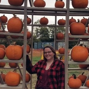 Meet your Posher, Aysa